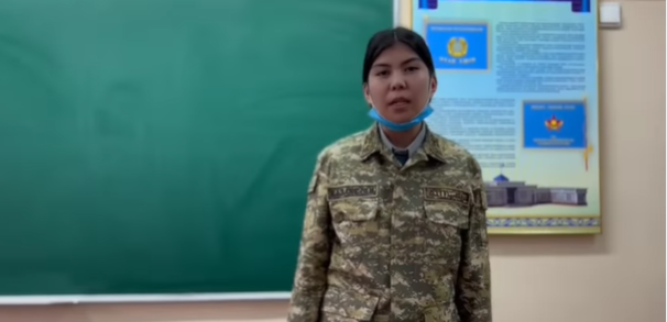 № 87ЖББ мектептің 11 «А» сынып оқушысы Тлеуханова Эльдана, өзінің алғашқы әскери және технологиялық дайындық сабақтарында алған білімін тұрғындардың алғашқы медициналық көмек көрсету бойынша машықтануларына септігін тигізетін бейнеролик ұсынды.